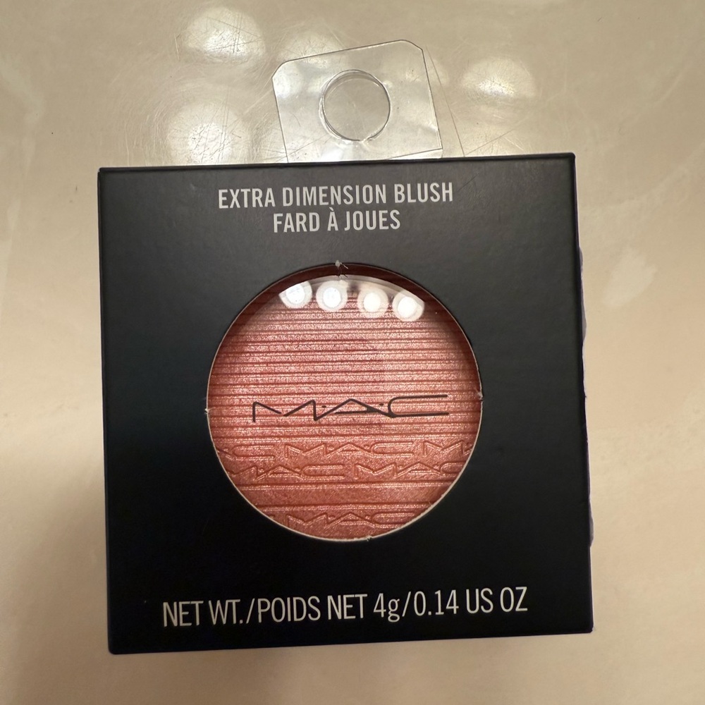 New! MAC Extra Dimension Blush Fairly Precious - Picture 3 of 4